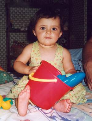 chlea20010728c.jpg